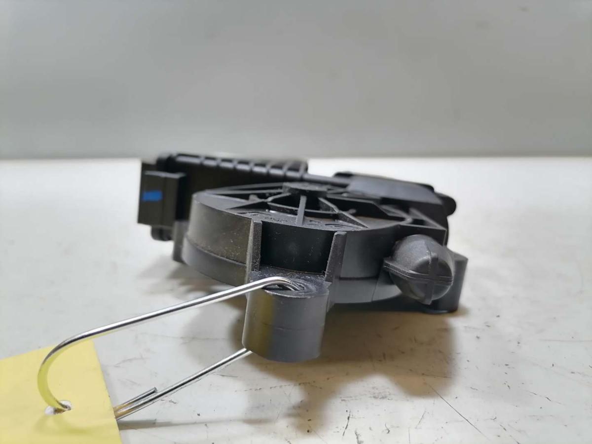 VW Polo 9N3 original Fensterhebermotor vorn links Bj.2005